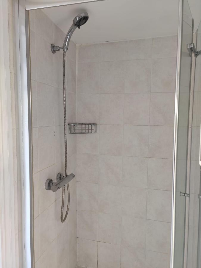 Апартаменти Studio On Golders Green Road Лондон Екстер'єр фото